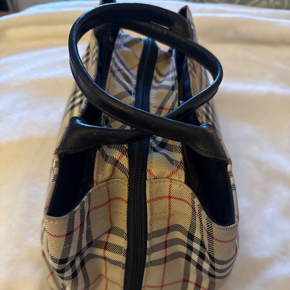 Burberry Beige and Black Novacheck Tote - Picture 9 of 13